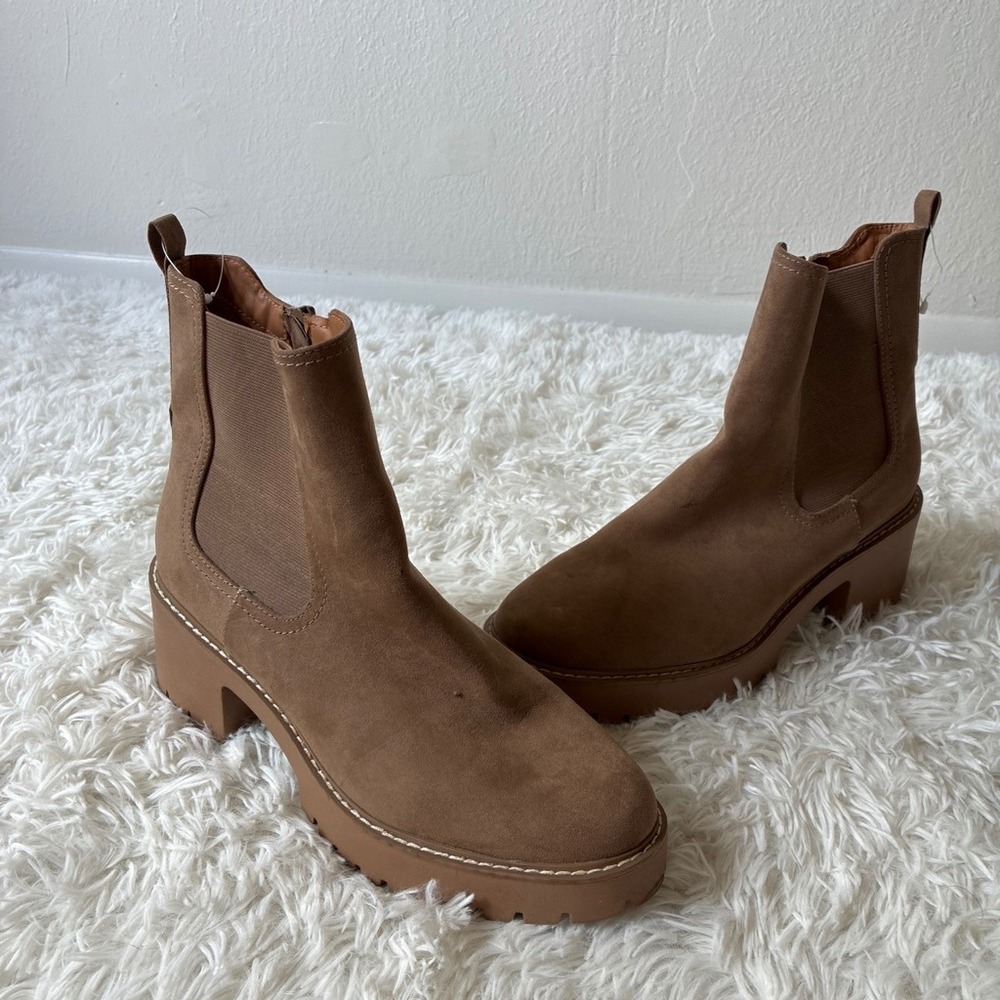 Universal Thread Womens Cognac Faux Suede Lug Sole Platform Ankle Boots Size 11